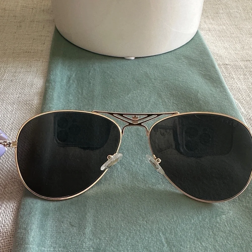 Diff Captain Marvel Aviator Sunglasses - Picture 4 of 6